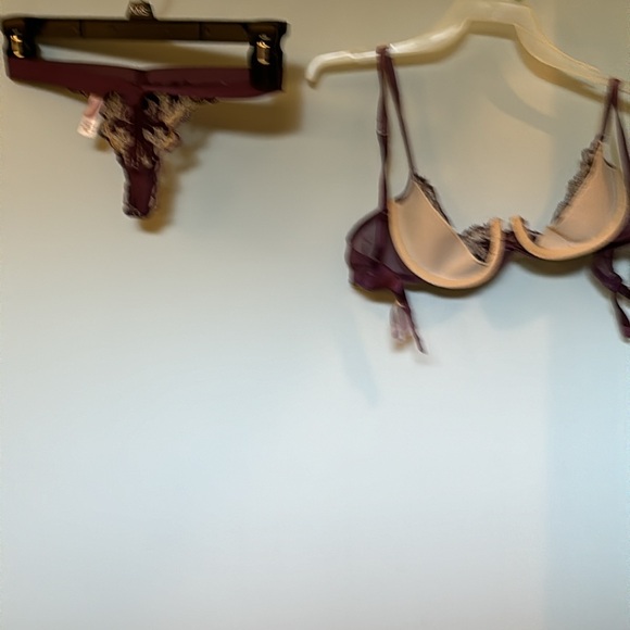 Victoria secret bra and panty set NWOT! Never worn was given as a gift - Picture 2 of 9